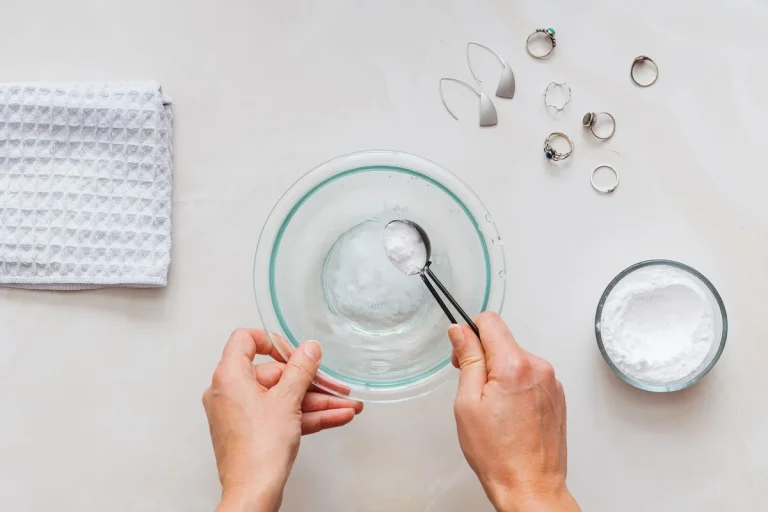 Baking Soda Jewellery Cleaner Easy Safe Shine Guide