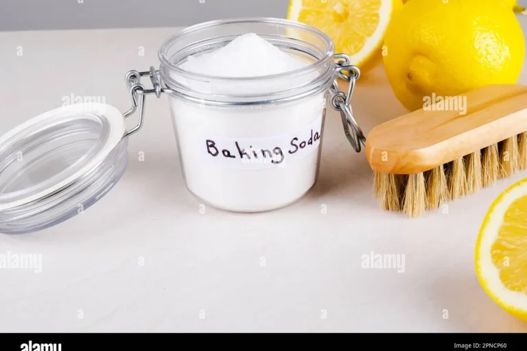 Vinegar and Baking Soda for Stains That Really Work