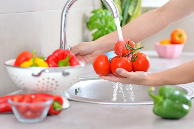 How to Wash Veg with Baking Soda for Cleaner Produce